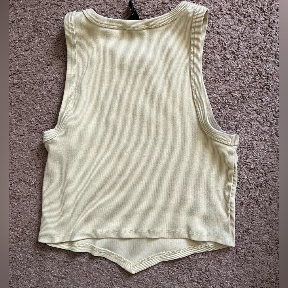 Forever 21 Ribbed Crop Top - Picture 3 of 3